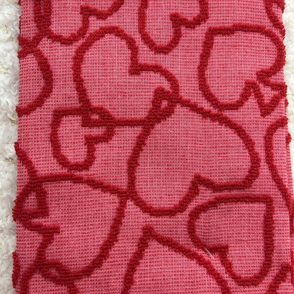 Kate Spade New York set of 2 kitchen towels in red and rose pink heart outline - Picture 6 of 6